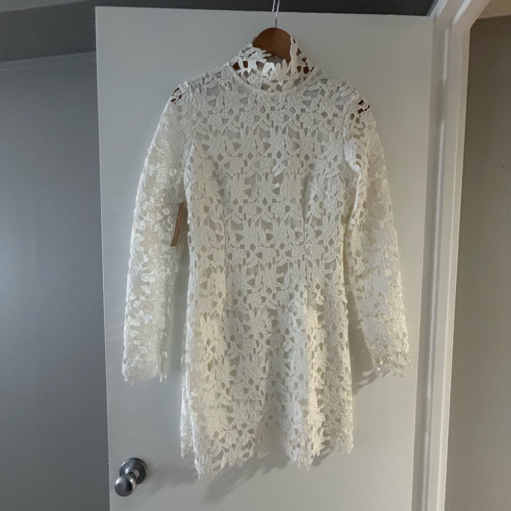 Elegant White Lace Dress
